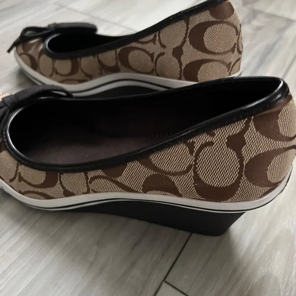 Coach wedges - Picture 2 of 6